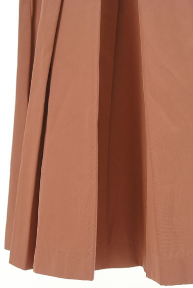 Couture Brooch（クチュールブローチ）の古着「ベルト付き膝下タックスカート（ロングスカート・マキシスカート）」大画像５へ