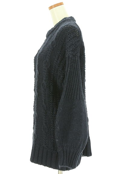JEANASiS（ジーナシス）の古着「デザインケーブル編みゆったりセーター（セーター）」大画像３へ