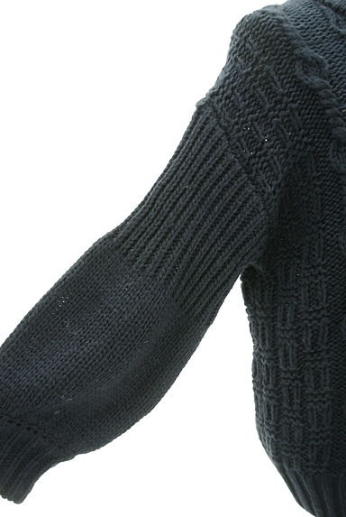 JEANASiS（ジーナシス）の古着「デザインケーブル編みゆったりセーター（セーター）」大画像４へ