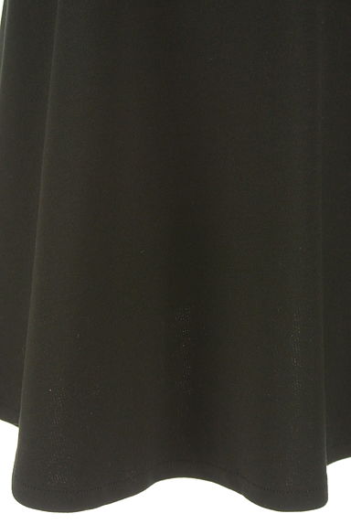 BLACK BY MOUSSY（ブラックバイマウジー）の古着「フラップポケットフレアミニスカート（ミニスカート）」大画像５へ