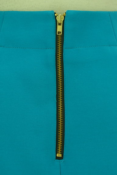 Viaggio Blu（ビアッジョブルー）の古着「後ろファスナー膝上丈タイトスカート（スカート）」大画像４へ