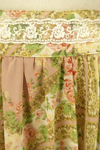axes femme（アクシーズファム）の古着「膝上丈ロマンティック花柄シフォンスカート（ミニスカート）」大画像４へ