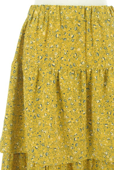 SM2（サマンサモスモス）の古着「ミモレ丈小花柄ティアードスカート（ロングスカート・マキシスカート）」大画像４へ