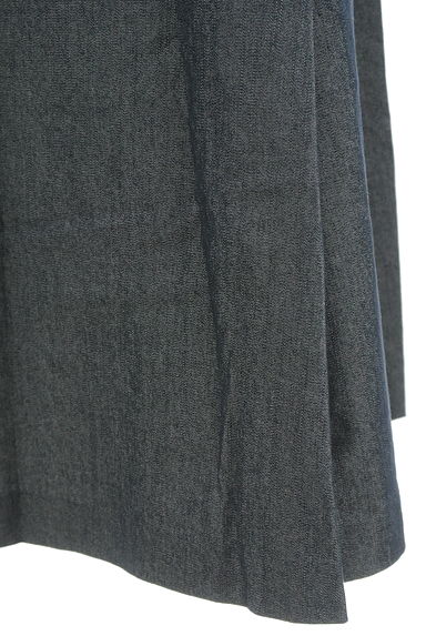 anySiS（エニィスィス）の古着「ベルト付きミモレ丈シャンブレースカート（ロングスカート・マキシスカート）」大画像５へ