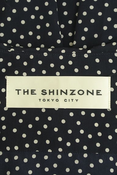 The Shinzone（ザシンゾーン）の古着「フロントフリルドット柄とろみブラウス（カットソー・プルオーバー）」大画像６へ
