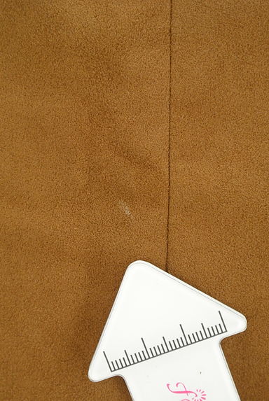 TOMORROWLAND（トゥモローランド）の古着「エコスエード台形ひざ上丈スカート（ミニスカート）」大画像５へ