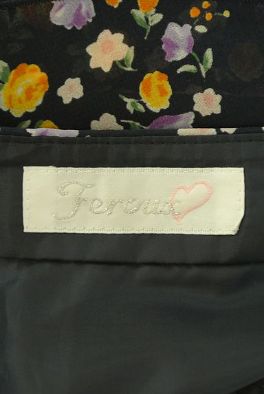 Feroux（フェルゥ）の古着「小花柄ティアードフリルミニスカート（ミニスカート）」大画像６へ
