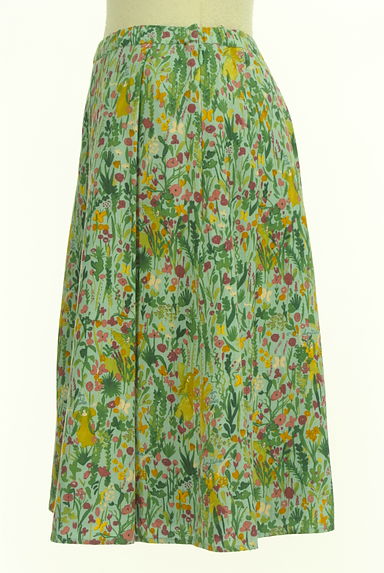 Jocomomola（ホコモモラ）の古着「お花畑プリントひざ丈フレアスカート（スカート）」大画像３へ