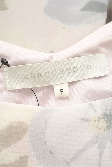 MERCURYDUO（マーキュリーデュオ）の古着「バックタックぼかし花柄ミニワンピース（ワンピース・チュニック）」大画像６へ