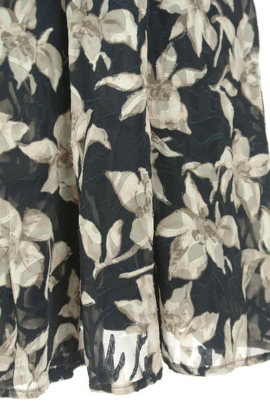 anySiS（エニィスィス）の古着「花柄プリントロングフレアスカート（ロングスカート・マキシスカート）」大画像５へ
