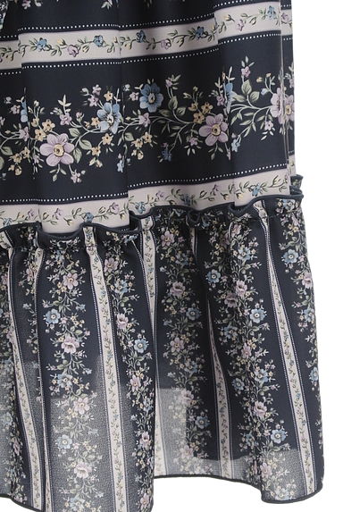 axes femme（アクシーズファム）の古着「ベルト付き花柄ロングシフォンスカート（ロングスカート・マキシスカート）」大画像５へ