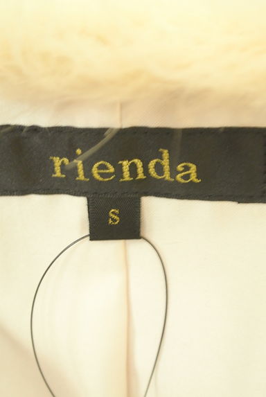 rienda（リエンダ）の古着「ノーカラーショートファーコート（コート）」大画像６へ