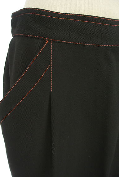 ITALIYA（伊太利屋）の古着「ファー刺繍膝丈タイトスカート（スカート）」大画像４へ