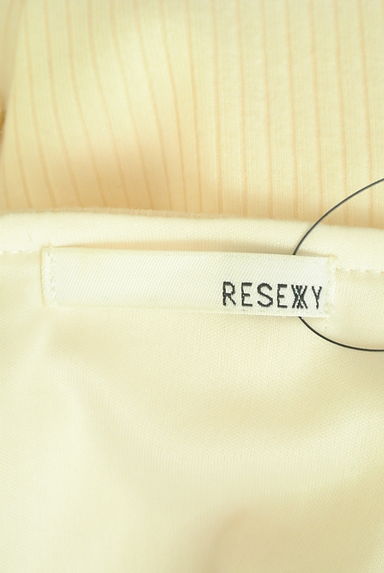 RESEXXY（リゼクシー）の古着「サイドボタン膝下リブタイトワンピース（ワンピース・チュニック）」大画像６へ