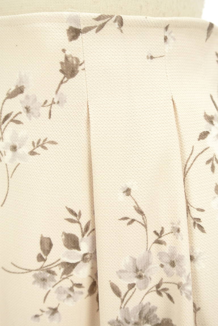 BE RADIANCE（ビーラディエンス）の古着「商品番号：PR10288280」-大画像4