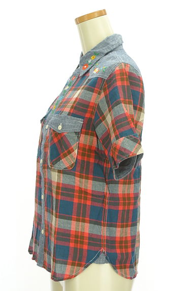 CUBE SUGAR（キューブシュガー）の古着「花刺繍チェック柄シャツ（カジュアルシャツ）」大画像３へ