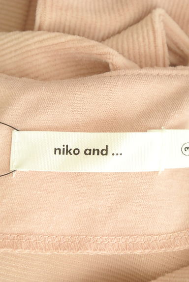 niko and...（ニコ アンド）の古着「コーデュロイＶネックプルオーバー（カットソー・プルオーバー）」大画像６へ