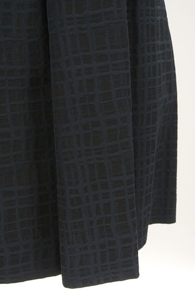 M-premier（エムプルミエ）の古着「ニュアンスチェック膝丈フレアスカート（スカート）」大画像５へ
