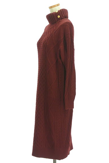 BLUE LABEL CRESTBRIDGE（ブルーレーベル・クレストブリッジ）の古着「ケーブル編みロングニットワンピース（ワンピース・チュニック）」大画像３へ
