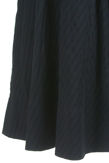 Rouge vif La cle（ルージュヴィフラクレ）の古着「微光沢縞模様ロングスカート（ロングスカート・マキシスカート）」大画像５へ