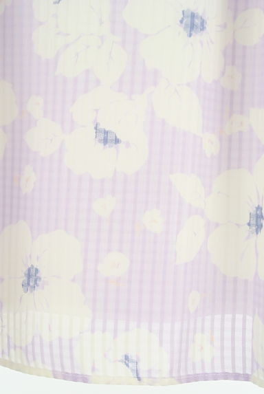 Debut de Fiore by LAISSE PASSE（デビュー・ド・フィオレ）の古着「チェック花柄ひざ丈タックフレアスカート（スカート）」大画像５へ