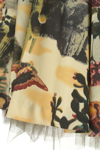 Lois CRAYON（ロイスクレヨン）の古着「裾チュール西洋アンティークプリント膝丈スカート（スカート）」大画像５へ