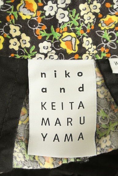 niko and...（ニコ アンド）の古着「アソート花柄タックテーパードパンツ（パンツ）」大画像６へ