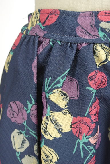 dazzlin（ダズリン）の古着「ボリュームフレア花柄ミニスカート（スカート）」大画像５へ