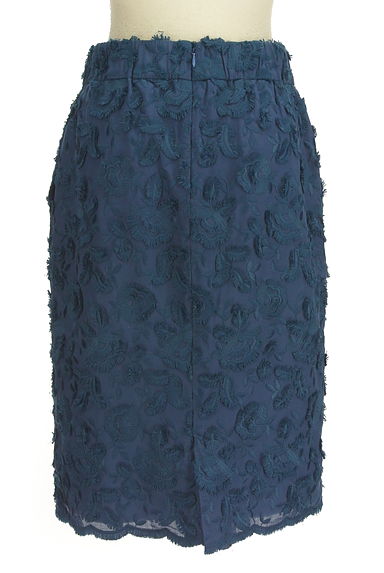 ROSSO（ロッソ）の古着「デザイン花柄刺繍タイトスカート（スカート）」大画像２へ