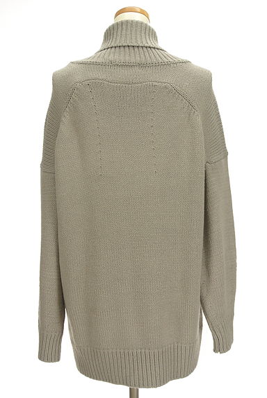 MOUSSY（マウジー）の古着「オフタートルニットプルオーバー（セーター）」大画像２へ