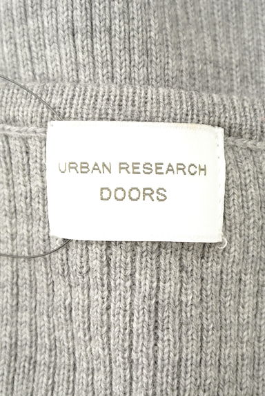 URBAN RESEARCH DOORS（アーバンリサーチドアーズ）の古着「シンプルＶネックリブニット（ニット）」大画像６へ
