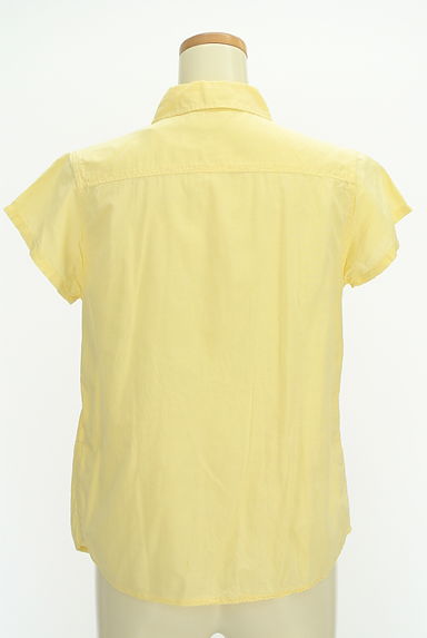 NATURAL LAUNDRY（ナチュラルランドリー）の古着「丸襟ワンポイント刺繍シャツ（カジュアルシャツ）」大画像２へ