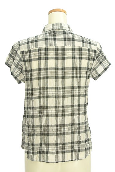 NATURAL LAUNDRY（ナチュラルランドリー）の古着「チェック柄シワ加工シャツ（カジュアルシャツ）」大画像２へ