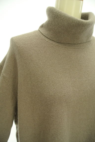 UNITED ARROWS（ユナイテッドアローズ）の古着「タートルネックフレアニット（ニット）」大画像４へ