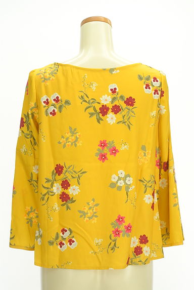 Couture Brooch（クチュールブローチ）の古着「９分袖花柄フリルカットソー（カットソー・プルオーバー）」大画像２へ
