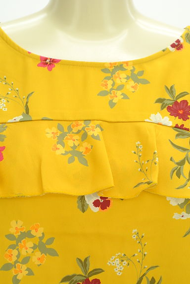 Couture Brooch（クチュールブローチ）の古着「９分袖花柄フリルカットソー（カットソー・プルオーバー）」大画像４へ