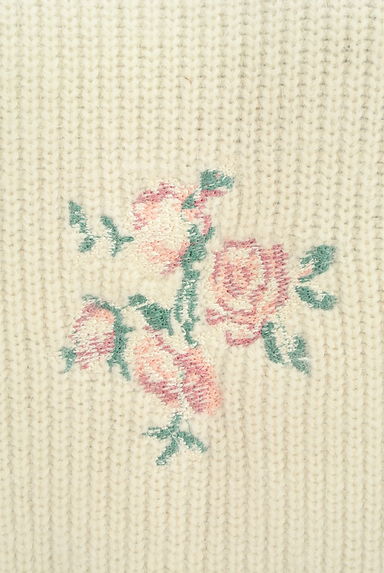 JILL by JILLSTUART（ジルバイジルスチュアート）の古着「花刺繍アンゴラ混ニット（セーター）」大画像４へ