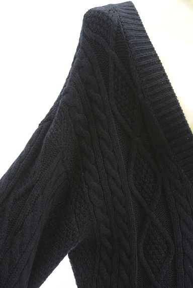Melan Cleuge（メランクルージュ）の古着「ケーブル編みミドルカーディガン（カーディガン・ボレロ）」大画像４へ