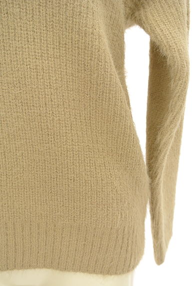 Melan Cleuge（メランクルージュ）の古着「ふわふわVネックニット（セーター）」大画像５へ