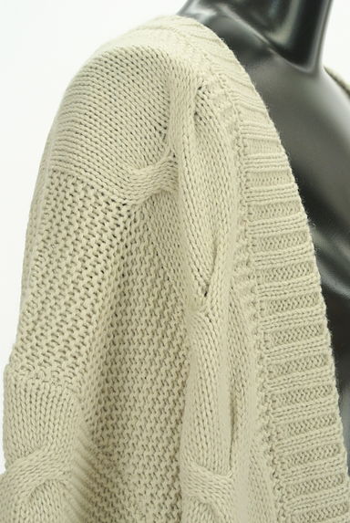 Melan Cleuge（メランクルージュ）の古着「ケーブル編みミドルカーディガン（カーディガン・ボレロ）」大画像４へ