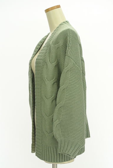 Melan Cleuge（メランクルージュ）の古着「ドロップショルダーケーブル編みカーデ（カーディガン・ボレロ）」大画像３へ