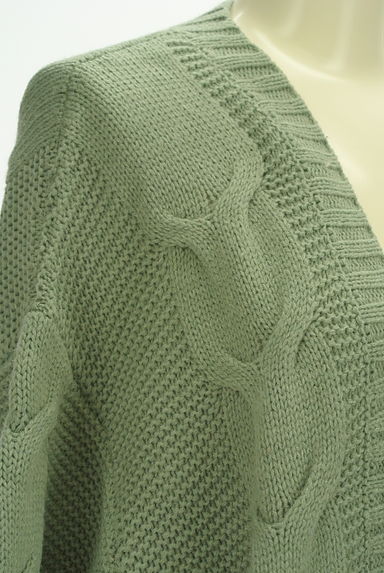 Melan Cleuge（メランクルージュ）の古着「ドロップショルダーケーブル編みカーデ（カーディガン・ボレロ）」大画像４へ