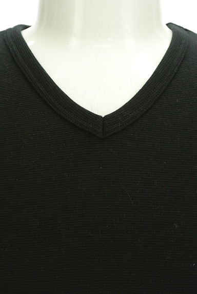 AZUL by moussy（アズールバイマウジー）の古着「VネックTシャツ（カットソー・プルオーバー）」大画像４へ
