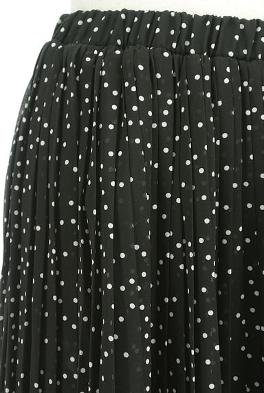Melan Cleuge（メランクルージュ）の古着「ドットシフォンプリーツロングスカート（ロングスカート・マキシスカート）」大画像４へ