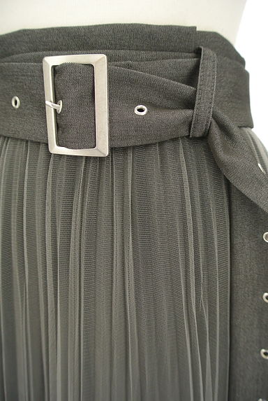 REDYAZEL（レディアゼル）の古着「ベルト付きボリュームチュールロングスカート（ロングスカート・マキシスカート）」大画像４へ