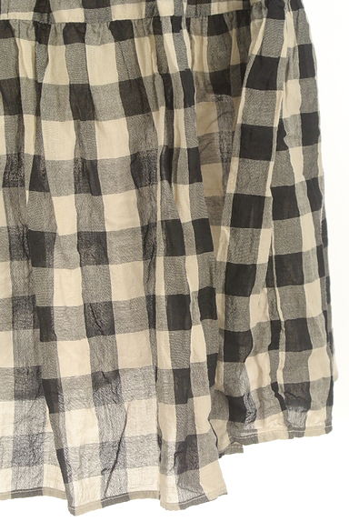 SM2（サマンサモスモス）の古着「ギンガムチェック柄ティアードロングスカート（ロングスカート・マキシスカート）」大画像５へ