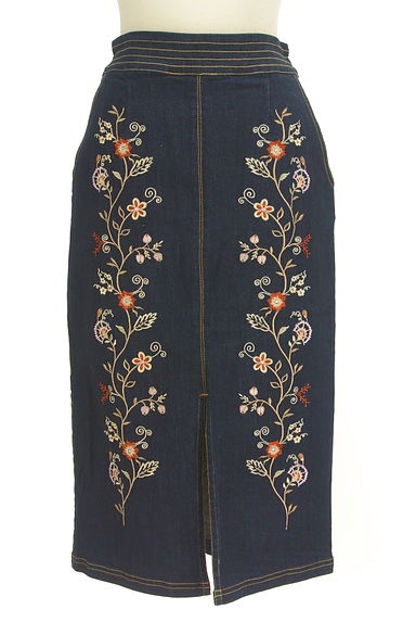 REDYAZEL（レディアゼル）の古着「フラワー刺繍ミモレタイトデニムスカート（ロングスカート・マキシスカート）」大画像１へ