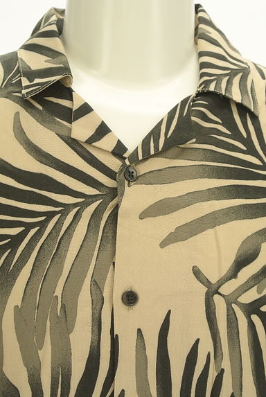 Hollister Co.（ホリスター）の古着「ヤシの葉柄半袖シャツ（カジュアルシャツ）」大画像４へ
