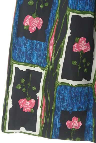 Lois CRAYON（ロイスクレヨン）の古着「膝丈花柄タックフレアスカート（スカート）」大画像５へ