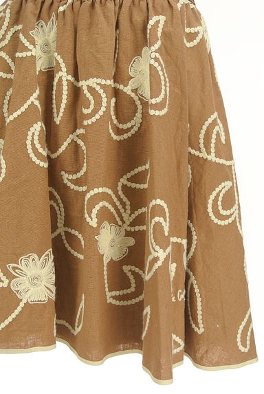 Lois CRAYON（ロイスクレヨン）の古着「花刺繍膝上フレアスカート（スカート）」大画像５へ